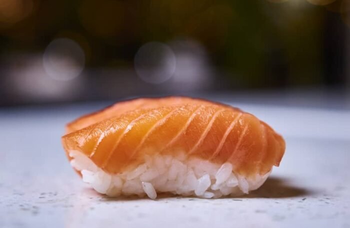 Nigiri salmon